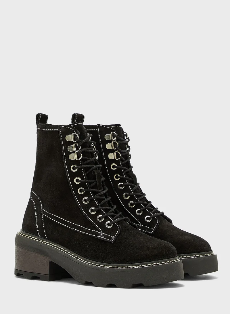 TOPSHOP ARMOUR lace up ankle boot