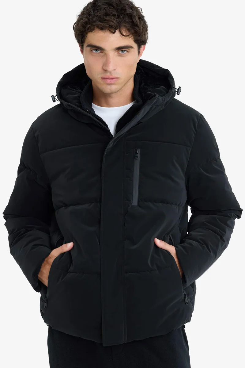 Water Repellent Regular Fit Lined Puffer Jacket