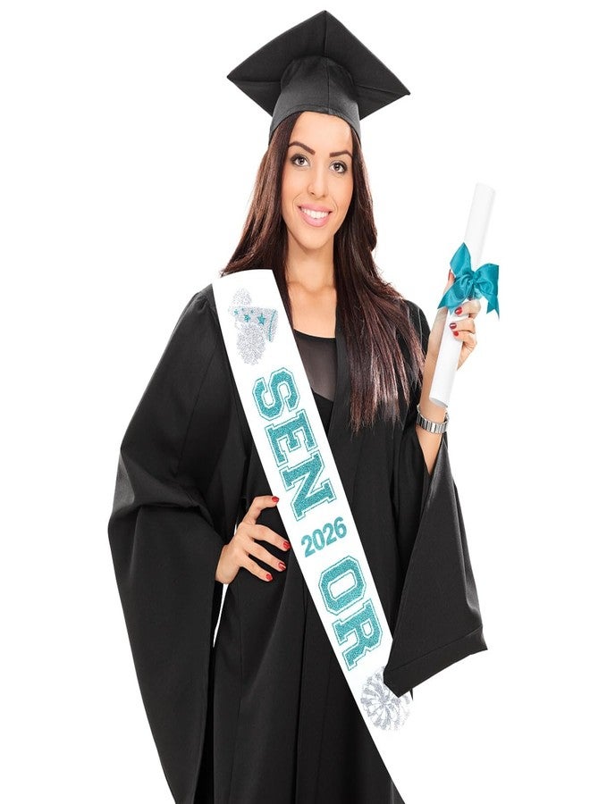 Funmemoir مجموعة من 6 أوشحة تخرج لعام 2026، أوشحة ساتان بيضاء لعام 2026 مزينة بأحرف لامعة باللونين الأزرق المخضر والفضي، أوشحة مسابقة صف التشجيع، زينة حفلة احتفال تخرج مشجعات باللون الأزرق المخضر - Image 4