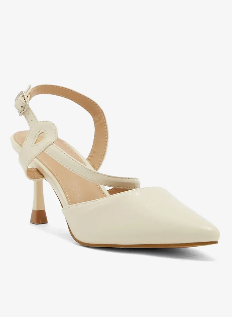 ايلا حذاء بمقدمة مدببة