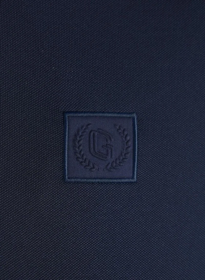 GIORDANO  Men's Slim Fit Embossed Pique Polo| Silk Touch Series for Men | Best Price UAE