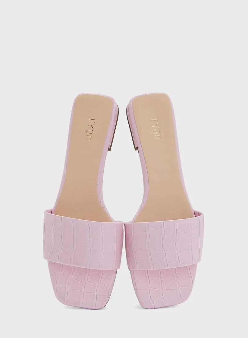 FYOR Casual Flat Sandals