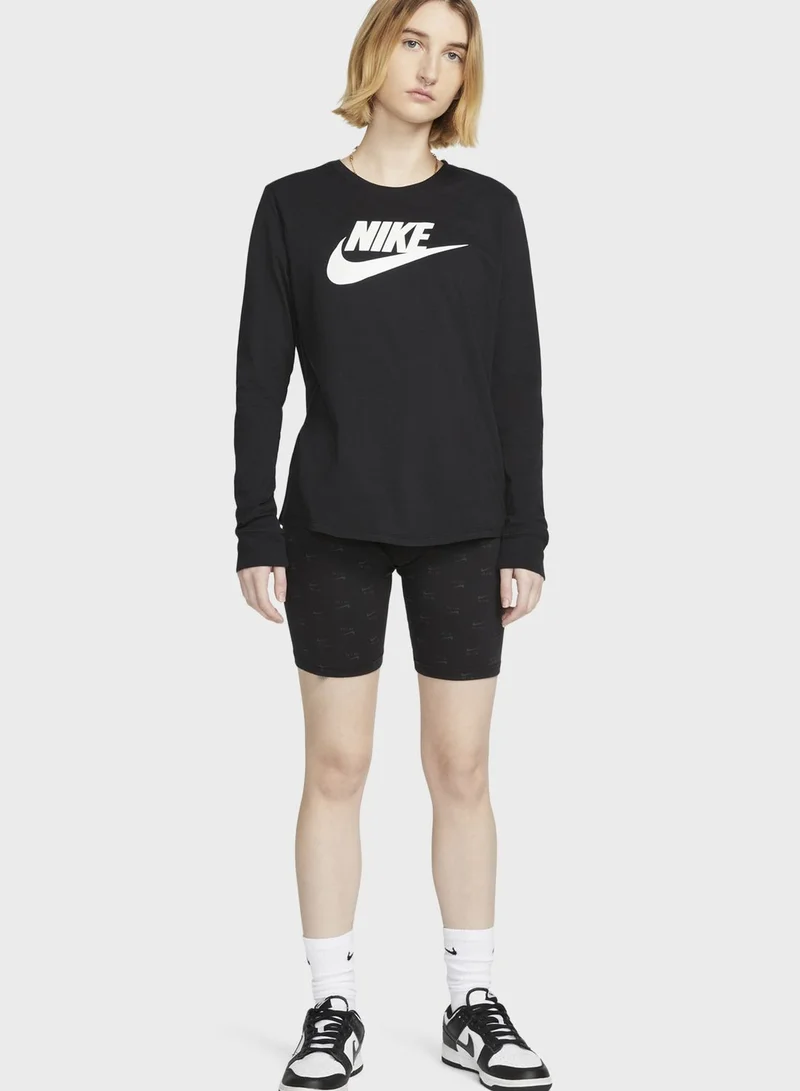 Nike Nsw Essential Cropped Logo T-Shirt