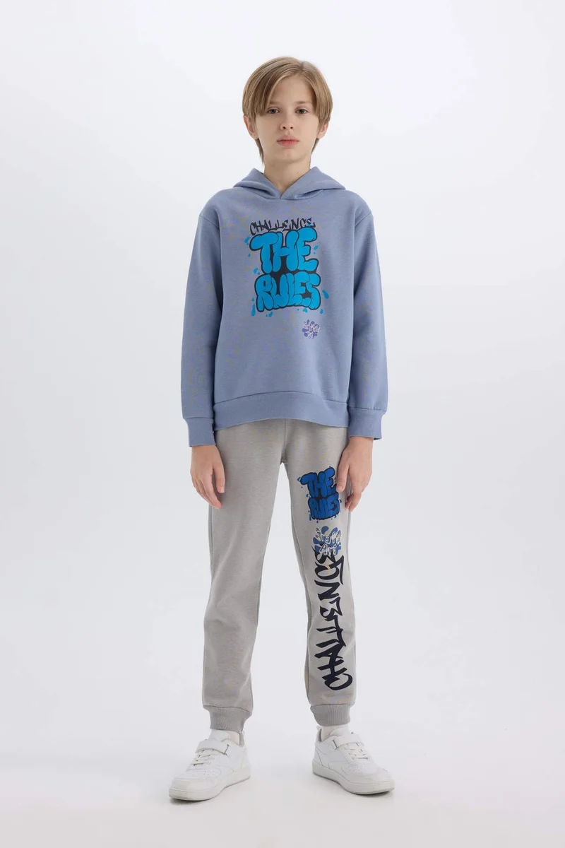 ديفاكتو Regular Fit Hooded Sweatshirt