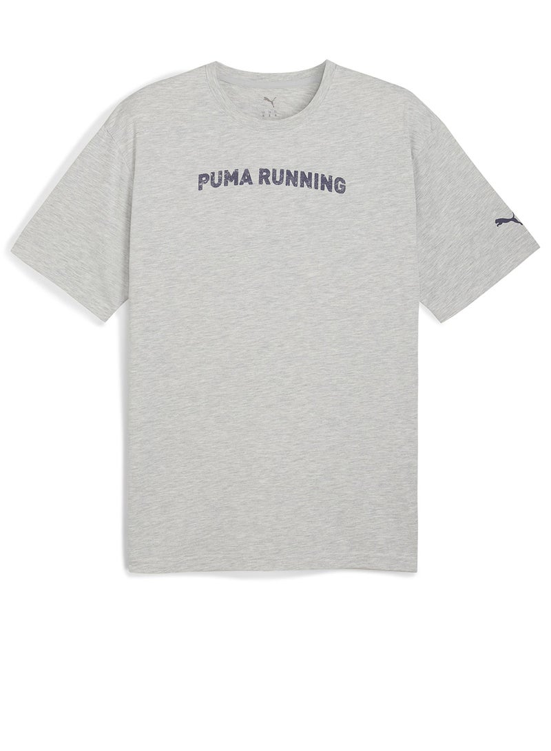 بوما تيشيرت كبير بطبعة جرافيك للركض - Image 4