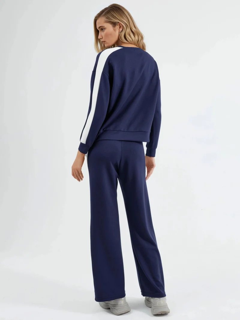 زوبعة طقم سويت شيرت وبنطلون بقصة عادية بلمسة ناعمة من مجموعة بيرسان