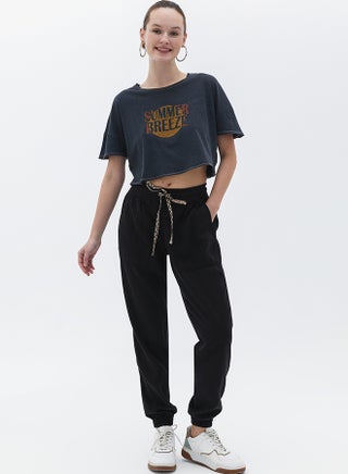 Ladies Woven PANT - pzsku/Z5E4F12E154F30B247260Z/45/_/1734435321/6027b7d0-256c-4072-bc57-af70c1535cd4