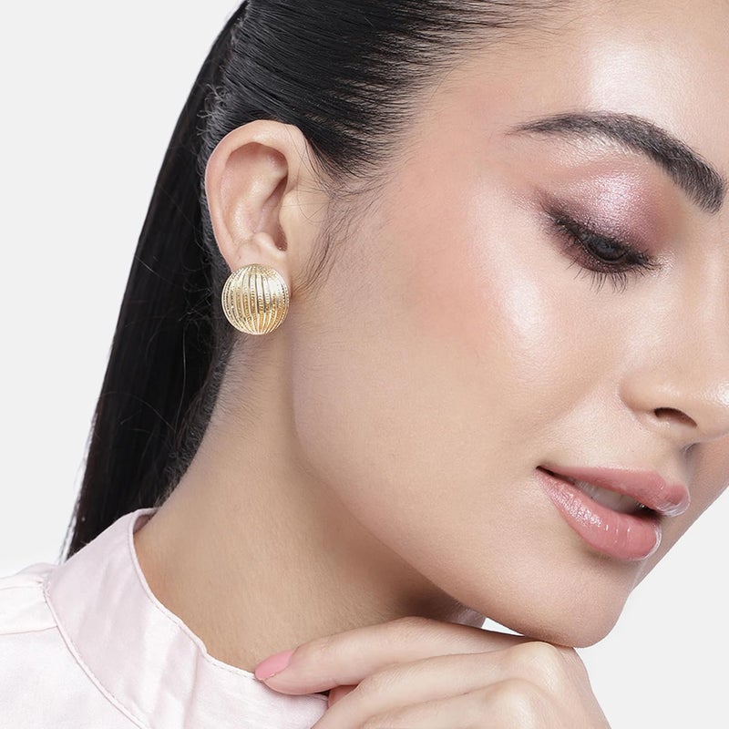 Estele Gehena Golden Non Precious Base Metal Stud Earrings for Women (5010002-IG) - Image 3