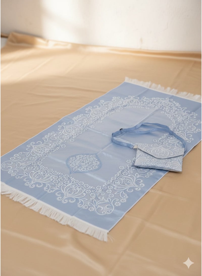سجادة صلاة فاخرة مع حقيبة حمل مطابقة، بتصميم زخرفي كلاسيكي ناعم - طقم صلاة للسفر والهدايا متعدد الاشكال والالوان - Image 1