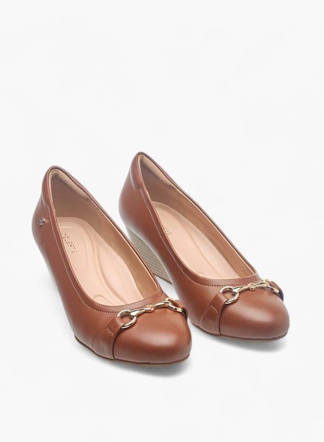 سيليست حذاء باليرينا نسائي بكعب ويدج مزين بالمعدن - Image 2