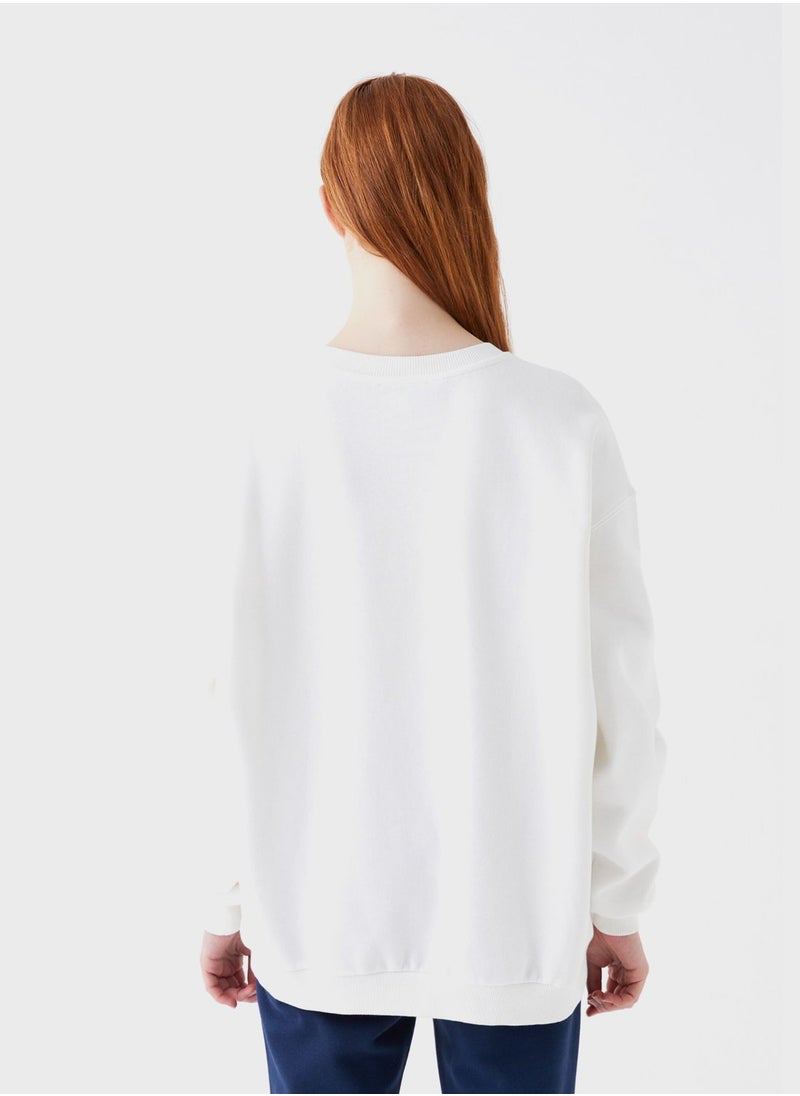 LC WAIKIKI Round Neck Oversized Sweatshirt  - Image 2