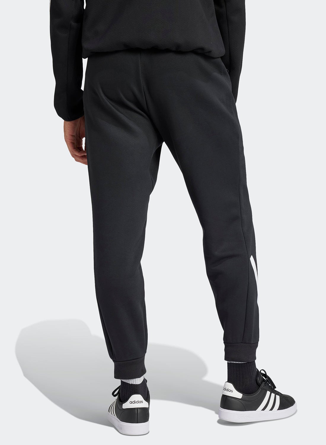 adidas nmd sweatpants