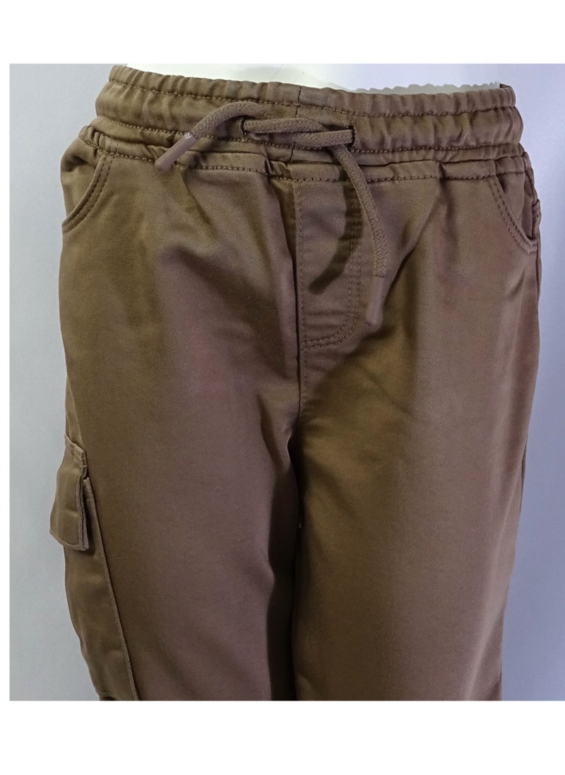 "Kids' pants with an elastic waistband and multiple pockets from the Shelter 23021 collection" - pzsku/Z5E5447B4641EDBC53A73Z/45/_/1724134130/09e74251-2c0d-4afb-8bcc-69c491366cdc