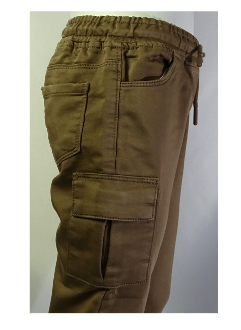 "Kids' pants with an elastic waistband and multiple pockets from the Shelter 23021 collection" - pzsku/Z5E5447B4641EDBC53A73Z/45/_/1724134161/852de44c-3f4b-43a9-a87e-ef8eeeac9c24