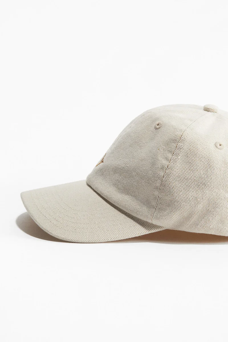 اتش اند ام قبعة من القطن بنقش مطرز