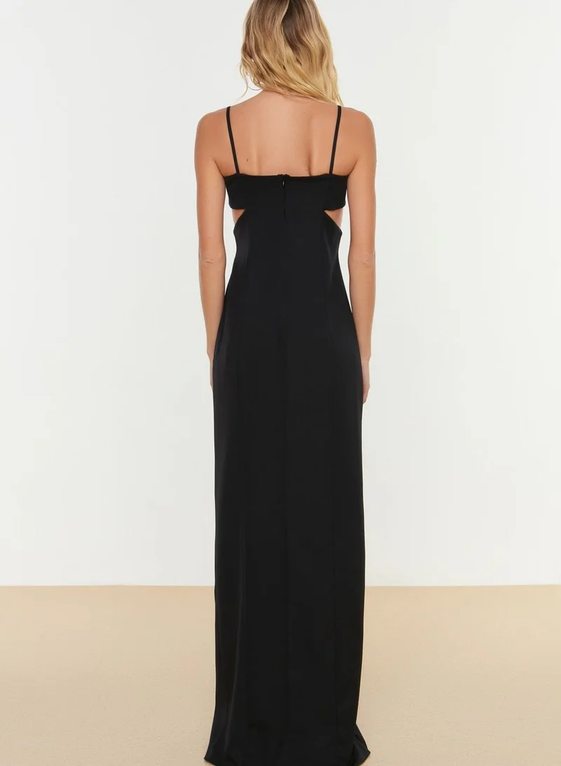 trendyol Cut Out Side Split Dress