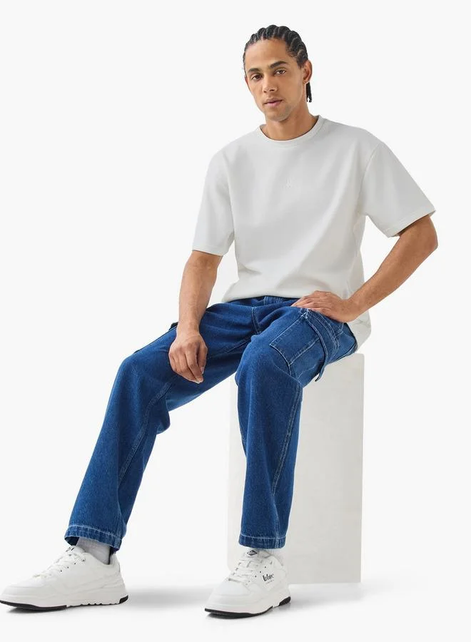 كابا تيشيرت كابا مطرز بياقة دائرية وأكمام قصيرة