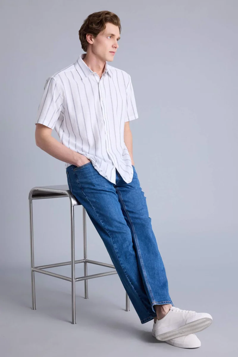 ديفاكتو Regular Fit Short-Sleeved Cotton Shirt
