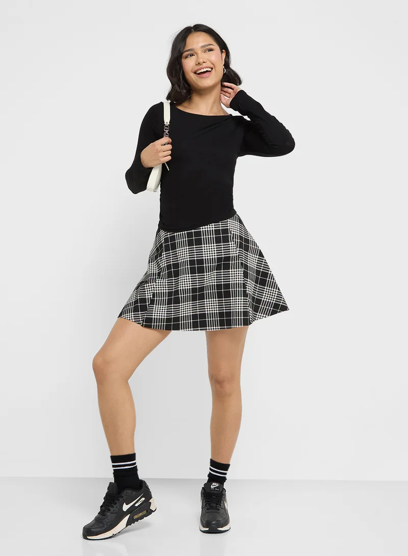 Ginger Basics Ruched Fitted Long Sleeves T-Shirt