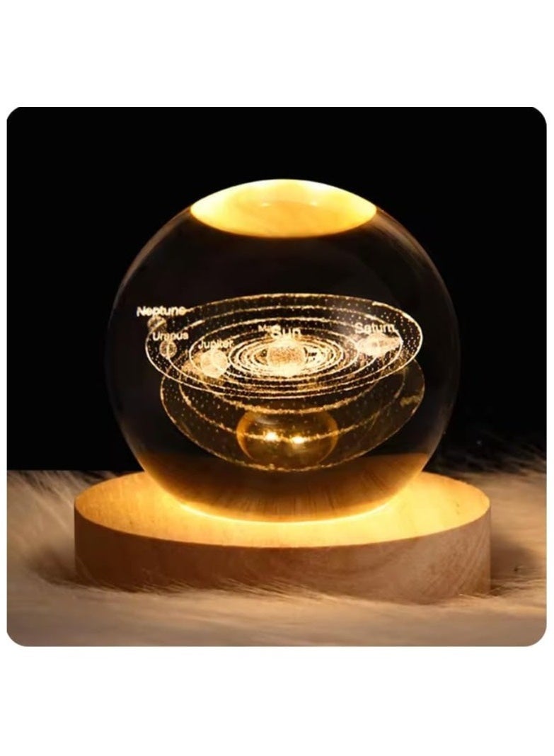 ميكسد كرة بلورية للنظام الشمسي - مصباح ليلي LED - كرة زجاجية ثلاثية الأبعاد على شكل مجرة ​​بقاعدة خشبية - Image 1