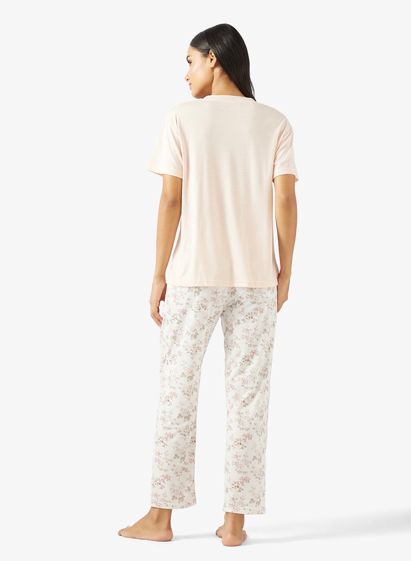 جينجر طقم بيجامة مطبوع وتيشيرت بقصة مريحة - Image 2