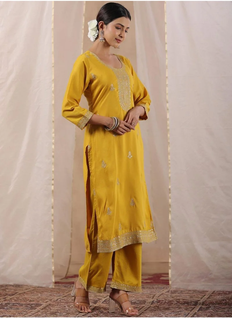 آي شين Mustard Kurta Straight Fit 3/4 Sleeve Sleeve made from Poly Silk featuring Self Design design and Round Neck neckline - Perfect for Ethinic!