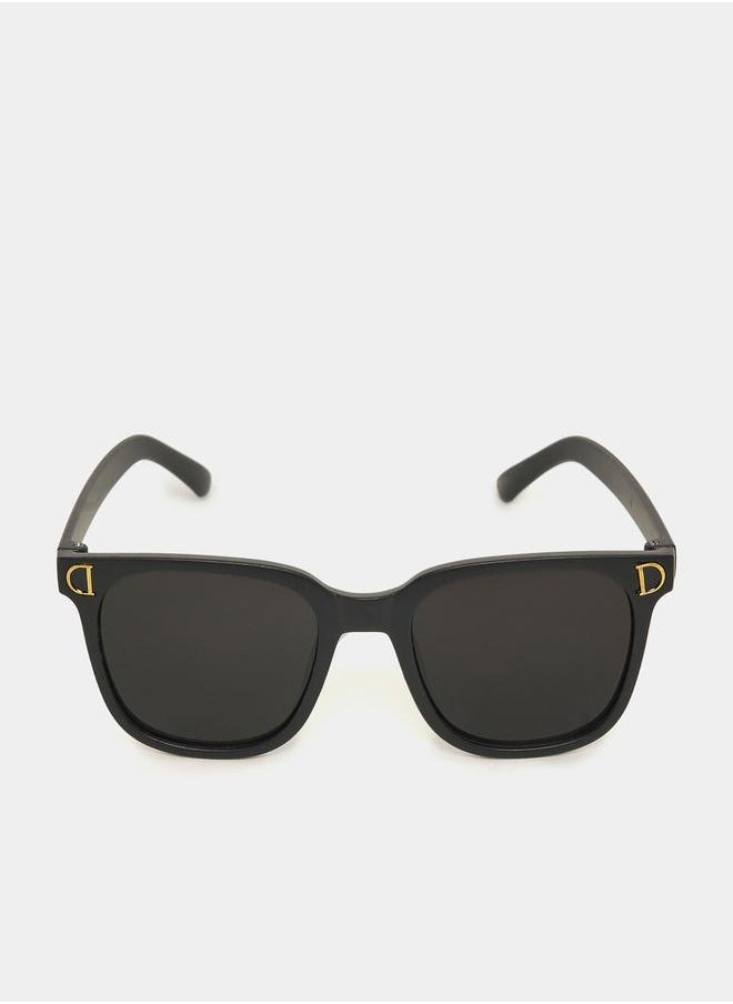 Styli - Letter Detail Solid Square Sunglasses - Image 1