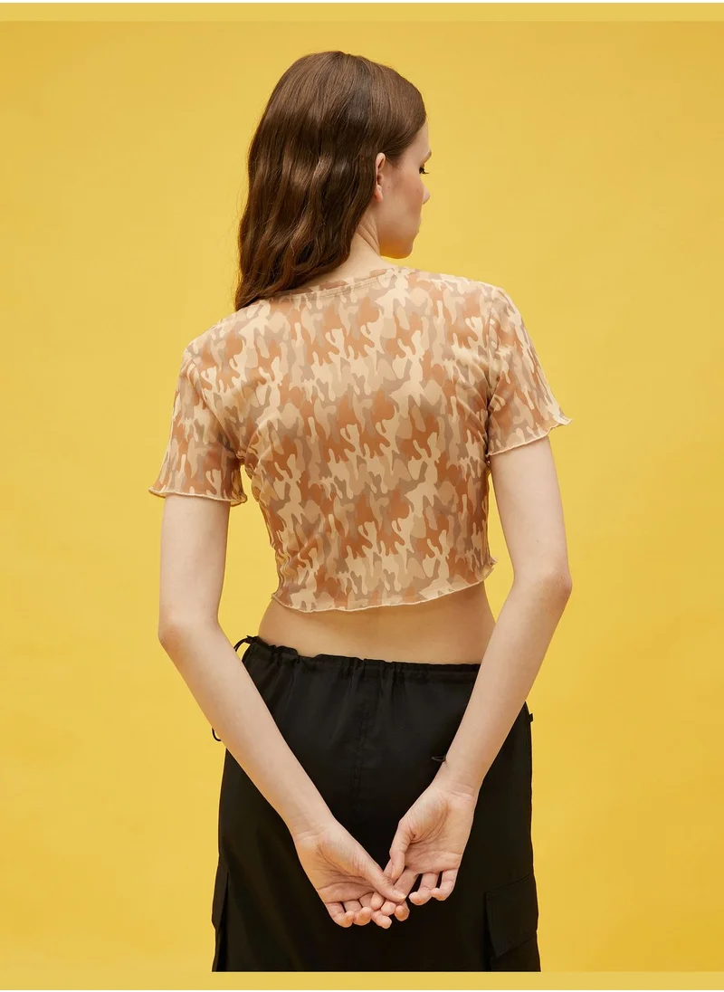 KOTON Short Sleeve Camouflage Patterned Crop T-Shirt