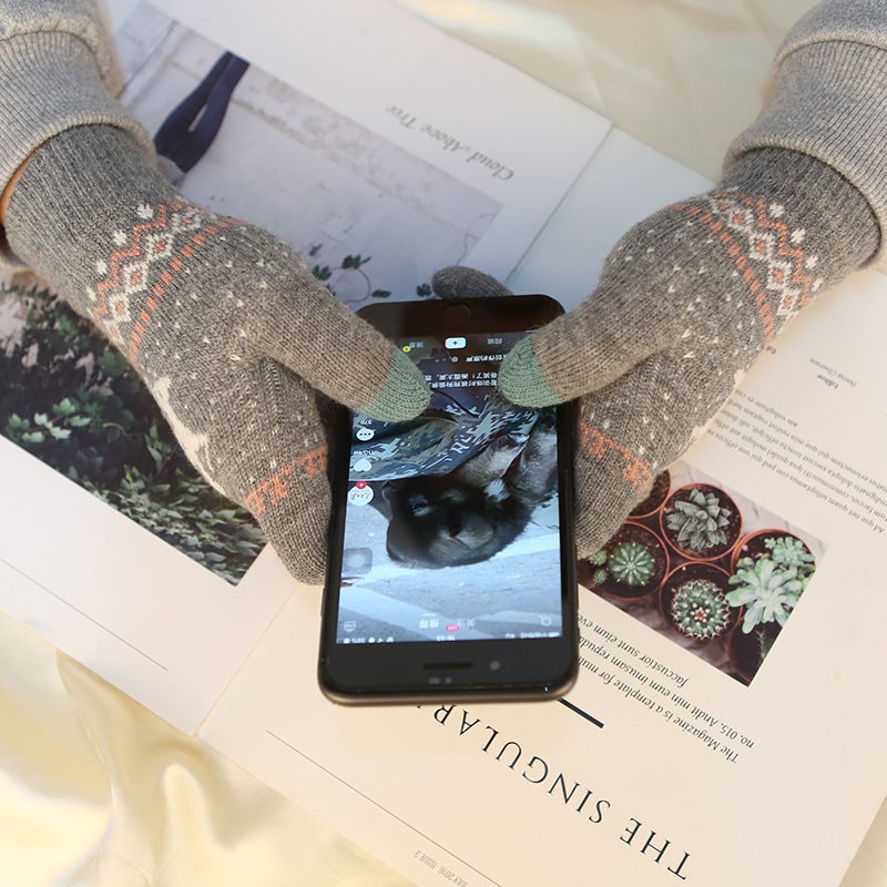 Winter fleece-lined deer couple multi-functional jacquard gloves touch screen gloves thickened finger warm manufacturer - Image 3