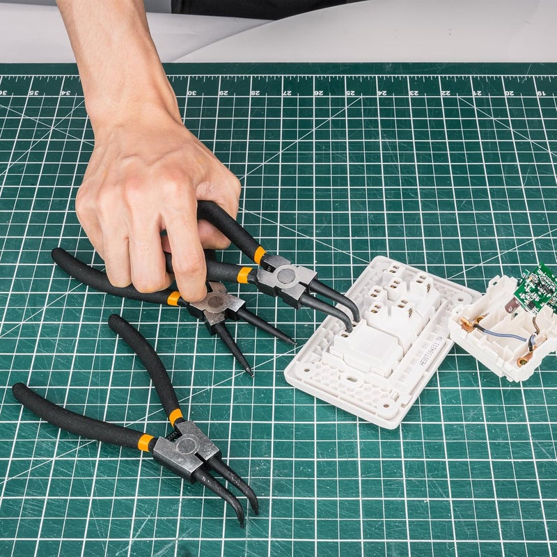 INGCO 4 Pcs Circlip Pliers Set 2 Pcs of 1802 pcs of 90 Size7180mm Diameter18mm Overall Forging and Heat Treatment High Strength and Long Service Life - Image 3