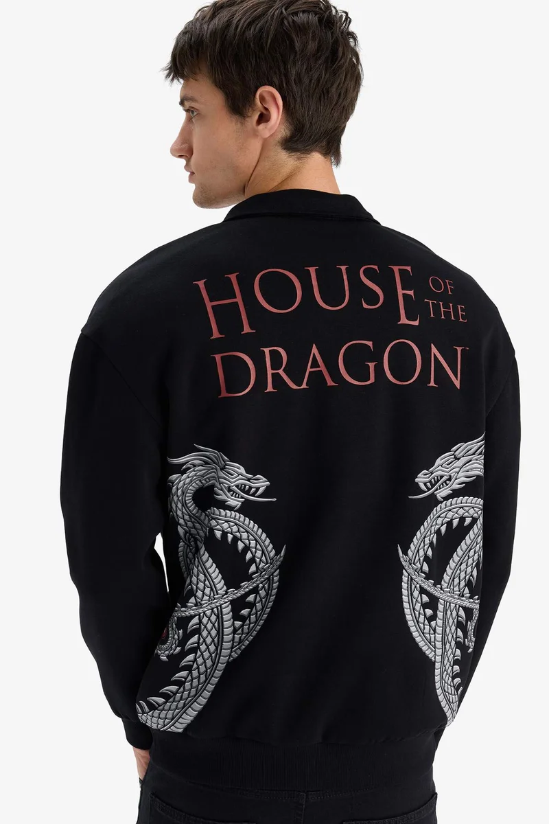 ديفاكتو House of the Dragon Boxy Fit Zippered Back Printed Sweatshirt