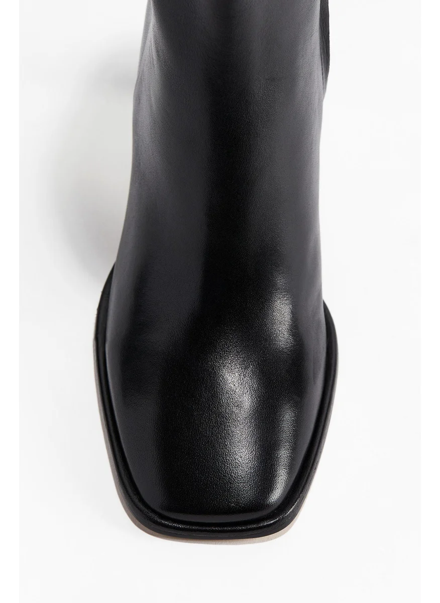 اتش اند ام Heeled Leather Ankle Boots