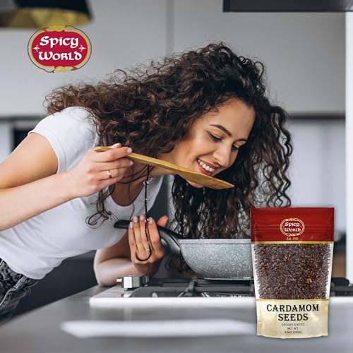 Spicy World بذور الهيل المقشرة من سبايسي وورلد 3.5 أونصة - طبيعية، نباتية - بدون قرون، والمعروفة أيضًا باسم بذور الإلايشي - Image 5