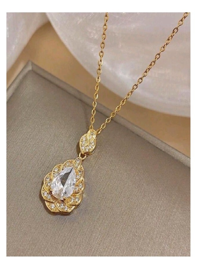 Attractives Trendy Stainless Steel Gold Plated Necklace For Women - Image 1
