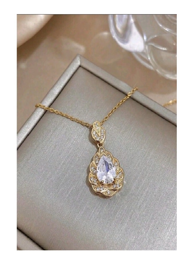 Attractives Trendy Stainless Steel Gold Plated Necklace For Women - Image 3