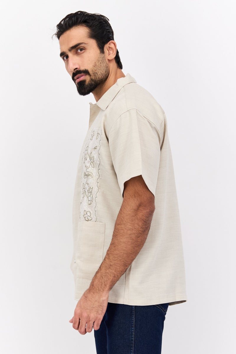 Wrangler Men Regular Fit Embroidered Short Sleeves Casual Shirt, Grey - Image 2