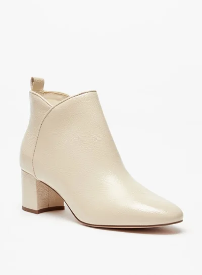 سيليست Women's Solid Ankle Boots with Block Heel and Zip Closure