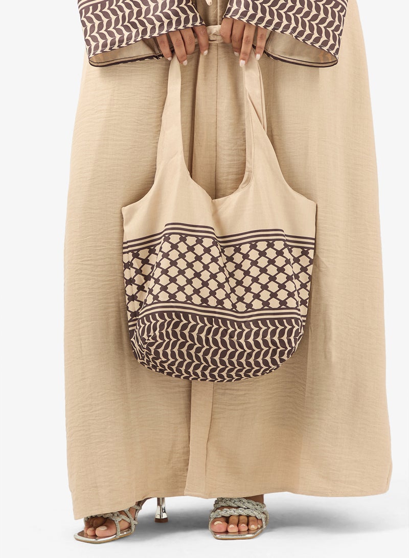 Khizana Printed Abaya - Image 4