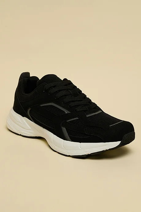 أر أند بي Textured Running Shoes