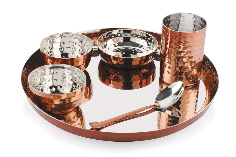 Silver Glow طقم عشاء من الفولاذ المقاوم للصدأ المطروق بلمسة فضية من النحاس 6 قطع طقم طعام نحاسي 24 قطعة هدية متينة للذكرى السنوية والزفاف وديwali وطقم طعام فندقي - Image 1