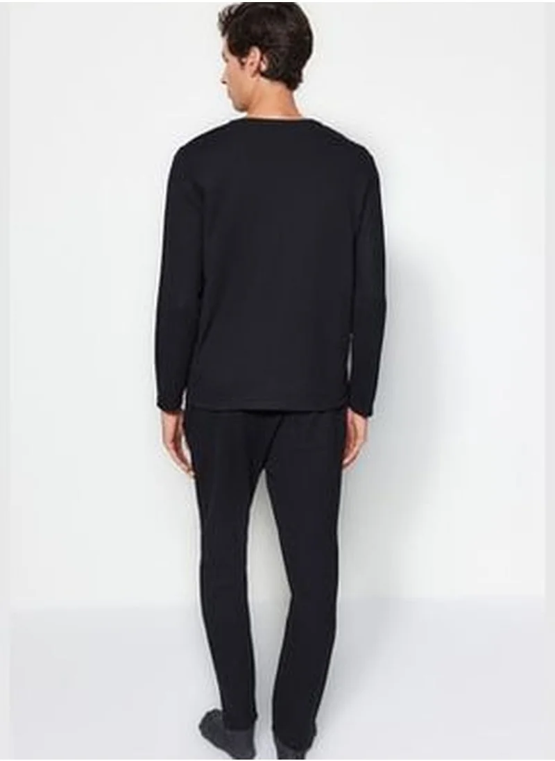 trendyol Men's Black Regular Fit Waffle Knitted Pajamas Set.