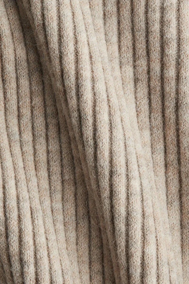 اتش اند ام بنطلون محبوك واسع الساق