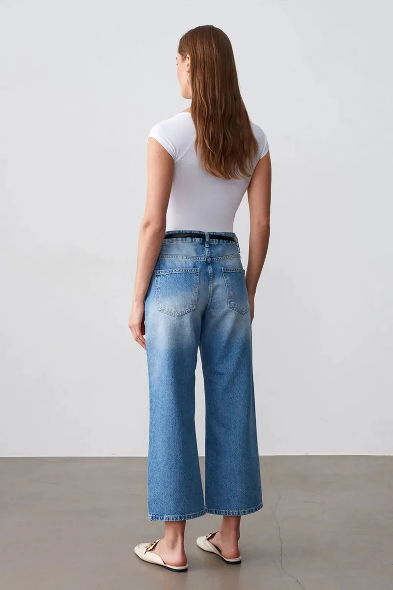 Dilvin Light-Mid Blue Denim DILVIN Low-Waist Wide-Leg Capri Jeans for Women | Best Price UAE