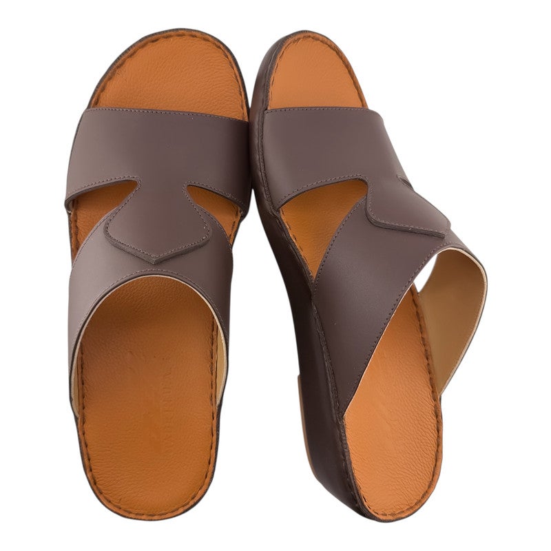 إيت صندل عربي يدوي الصنع للرجال من AET | شبشب رجالي خارجي | شبشب مفتوح من الأمام للاستخدام اليومي | جلد عربي أصلي ناعم | تصميم جديد | نعل داخلي بني| مريح وخفيف الوزن - Image 2