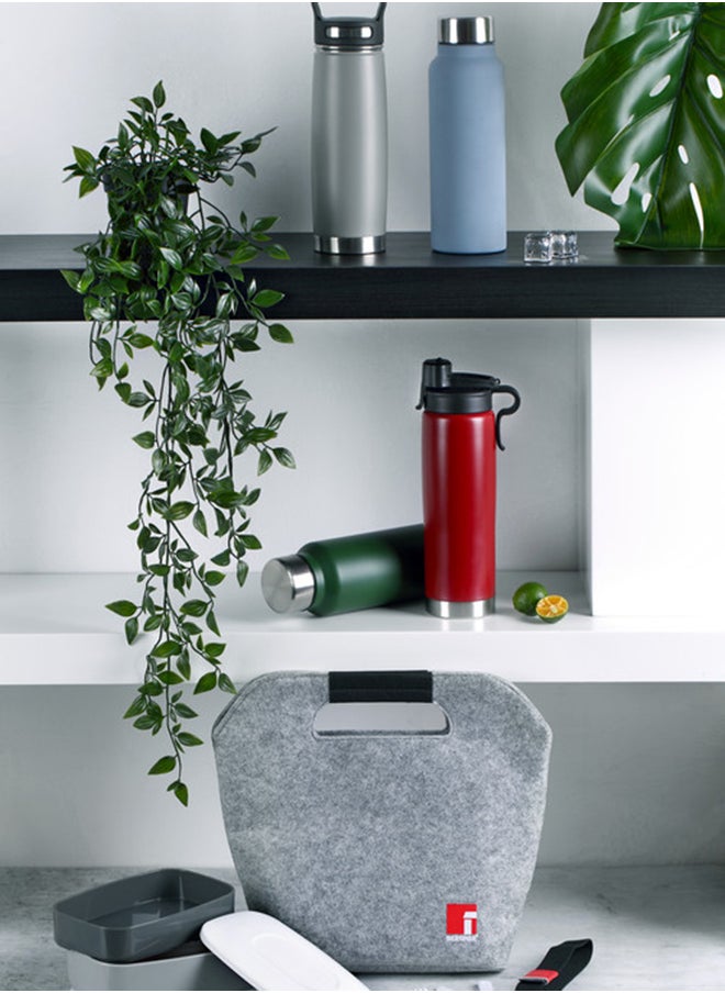 BERGNER - Walking Anywhere Stainless Steel Vacuum Water Bottle 500ml Green Color - Image 1
