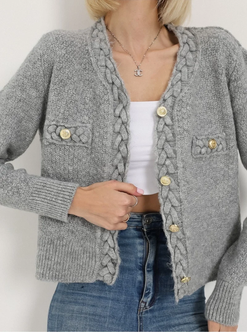 وينتر كلوب Silk Hair Knitted Beige Gold Buttoned Cardigan