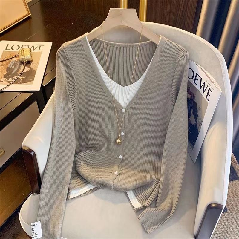 Two-Piece Illusion Color Block Knitted Cardigan Womens V-Neck Sweater Versatile Soft and Supple Vintage Style For Autumn Brown - Image 3