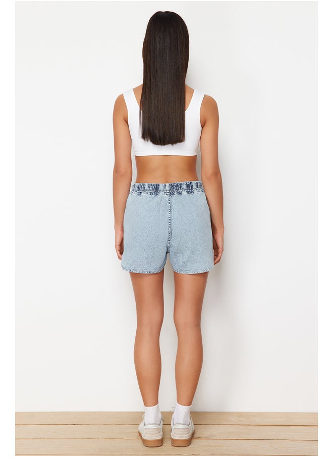 trendyol - شورت جينز بخصر مطاطي أزرق فاتح وخصر مرتفع TWOSS24SR00133 - Image 1