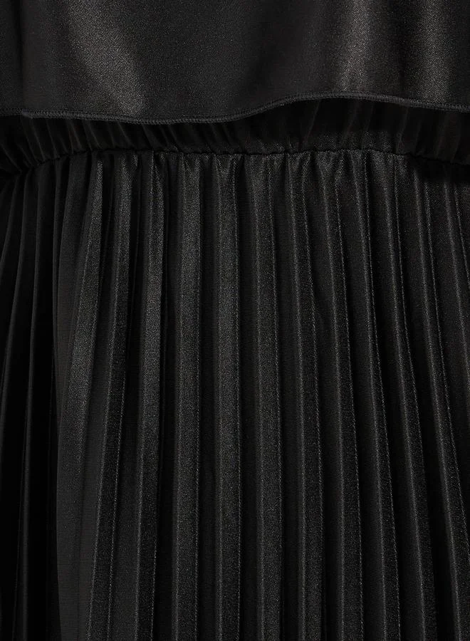 Styli Pleated Layered Dress