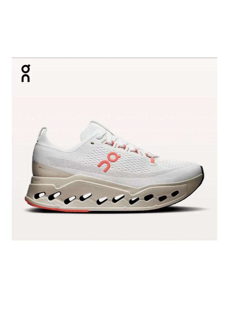 on Cloud surfer max sneakers Ivory/salmon - Image 3